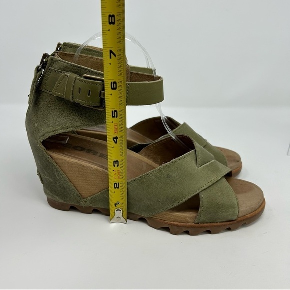 Sorel Joanie II Olive Green Leather Chunky Wedge Sandals Buckle Strap Size 10 - Picture 7 of 13